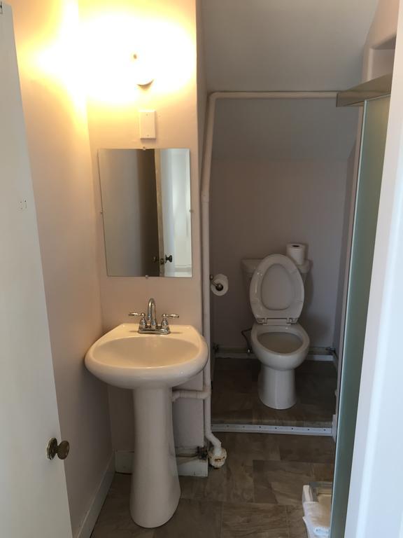 Admiral'S Quay Motel & Suites Saint John Bagian luar foto